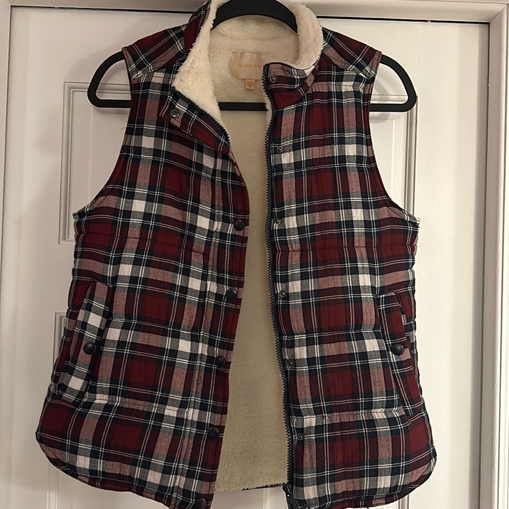 Skies are Blue Size M Fleece Lined Plaid Button and Zip Vest